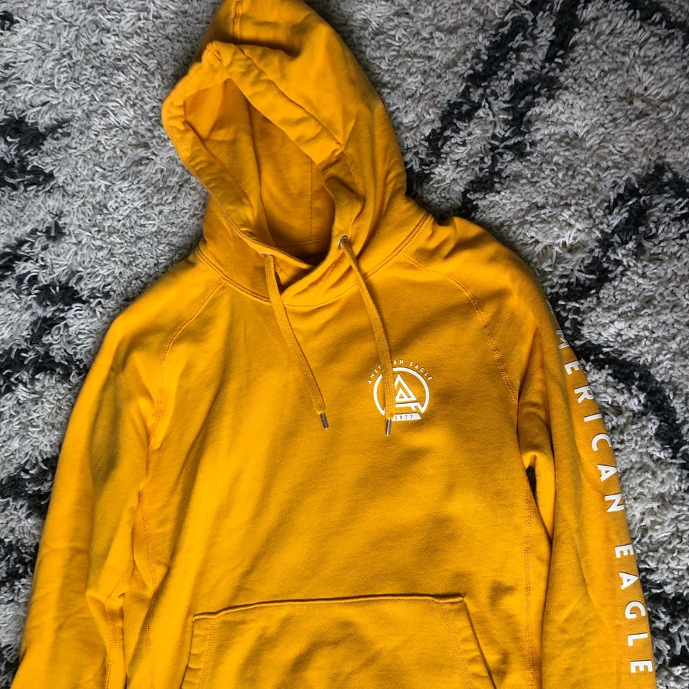 American Eagle - Mustard Yellow Hoodie
